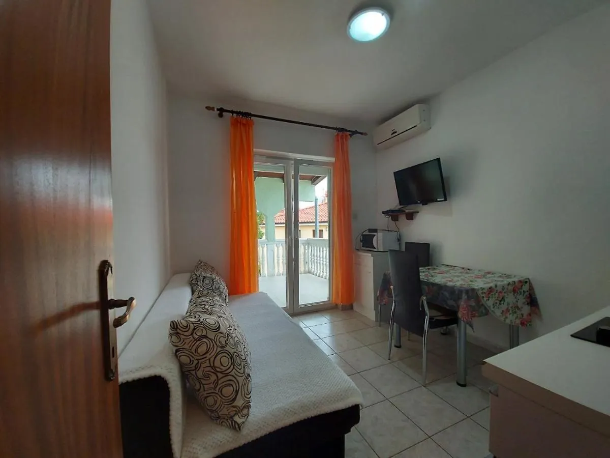 Apartment Pezic 克尔克