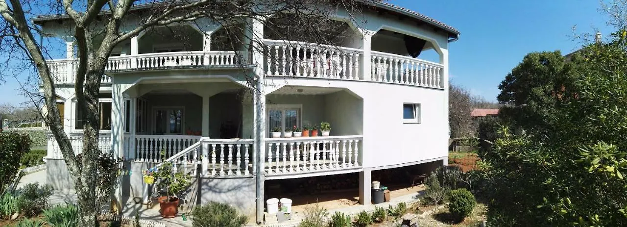 Apartment Pezic 克尔克