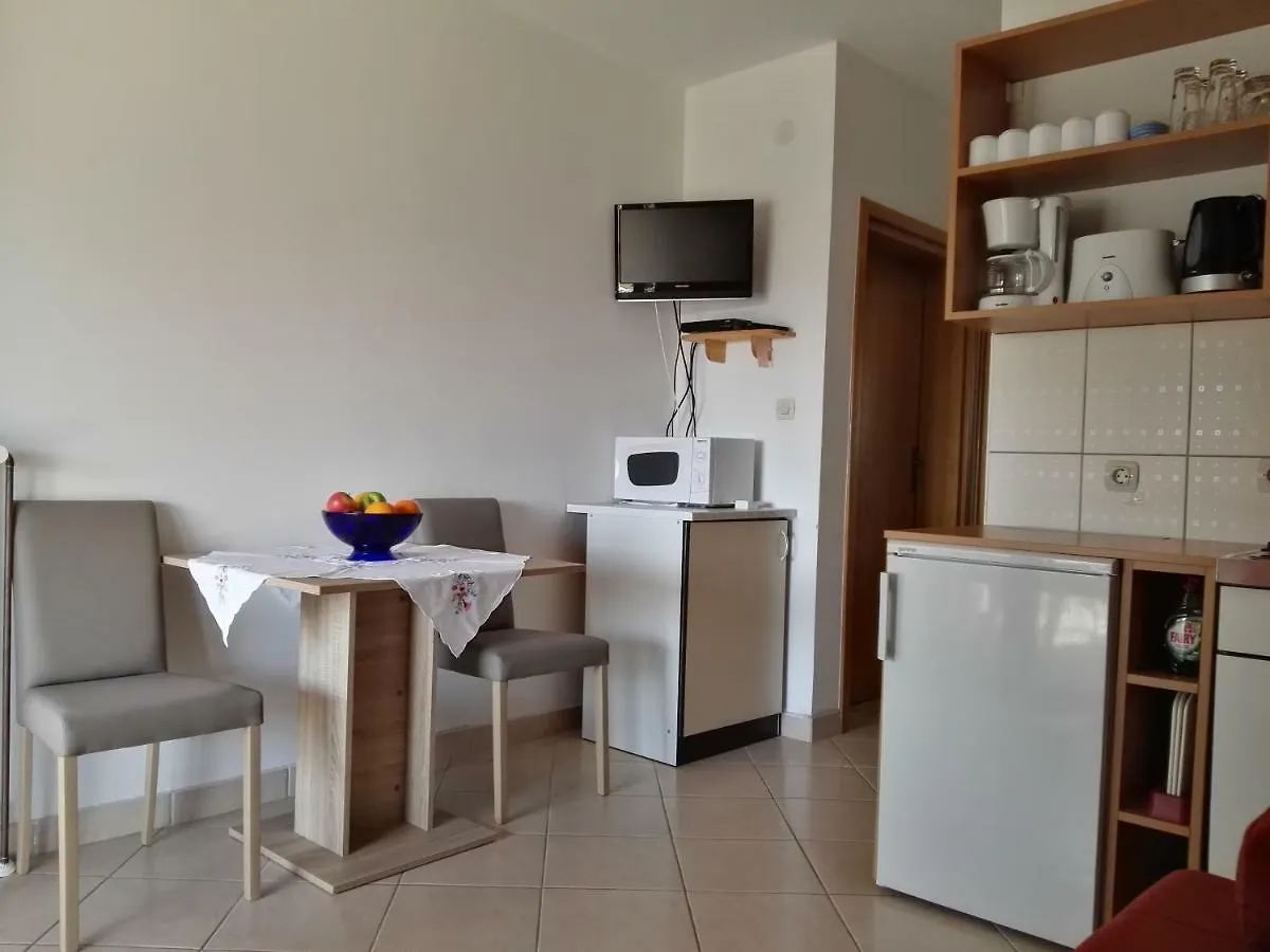 Apartment Pezic 克尔克